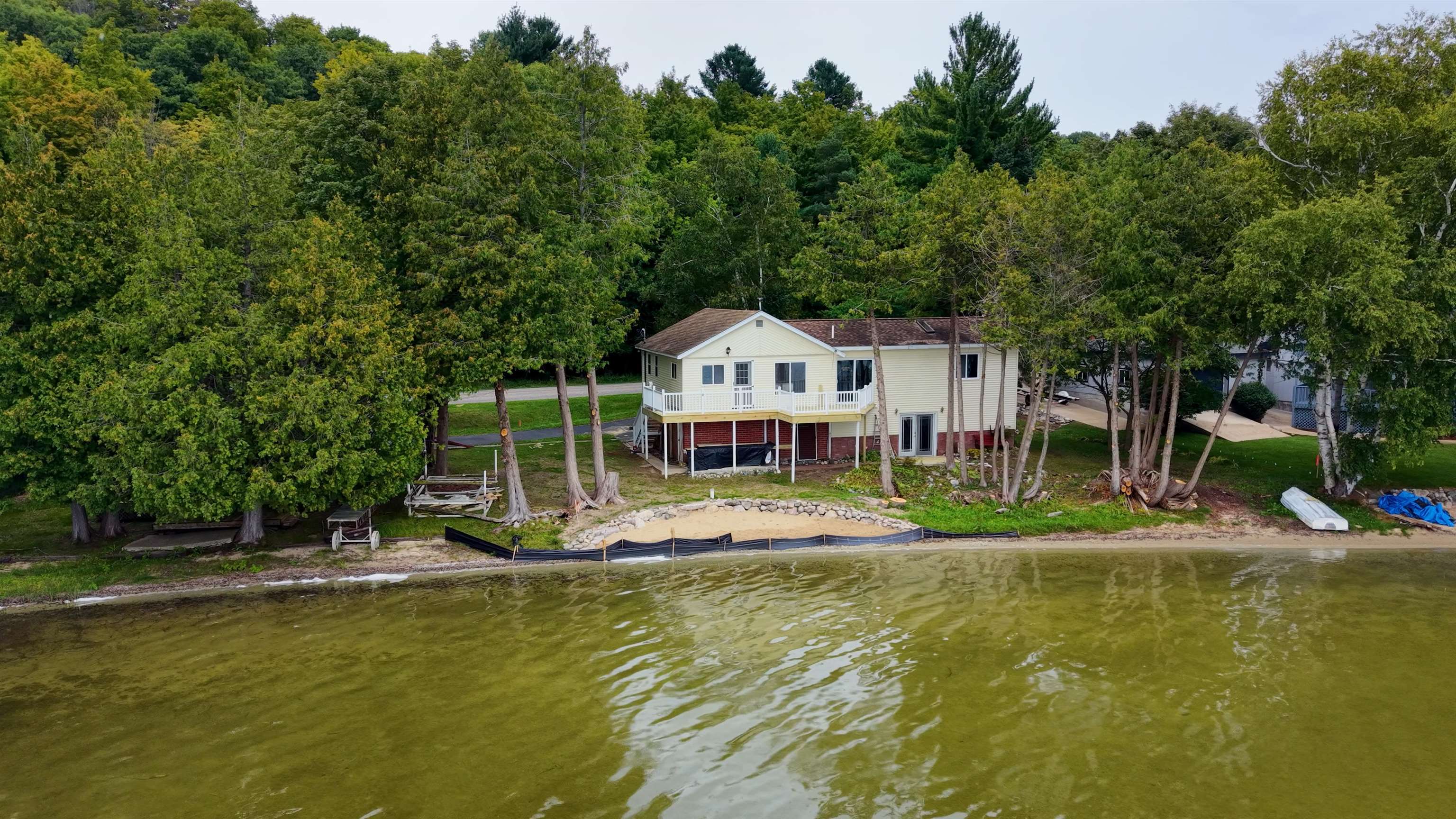 110 S Intermediate Lake Property Photo 10