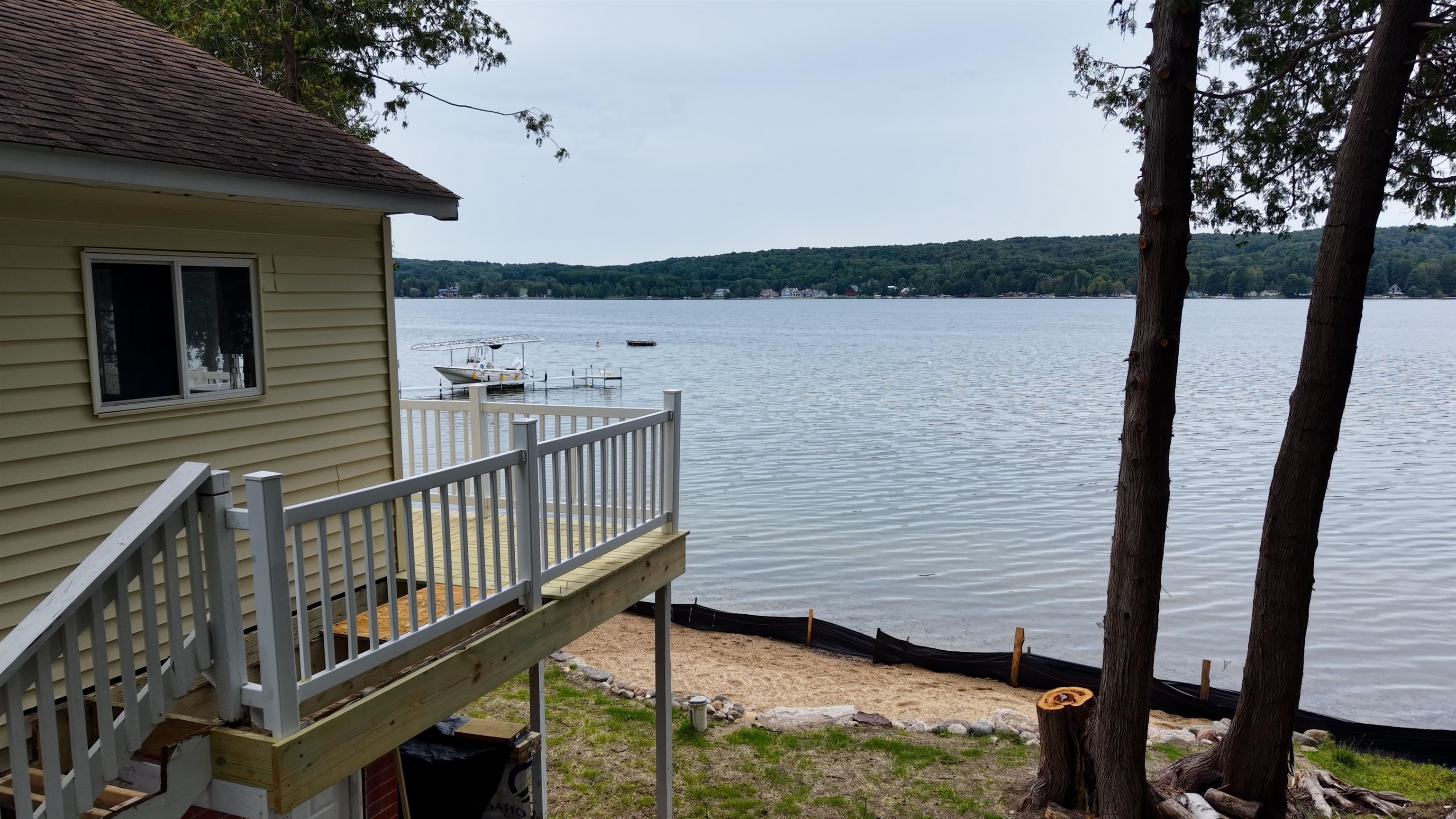 110 S Intermediate Lake Property Photo 13