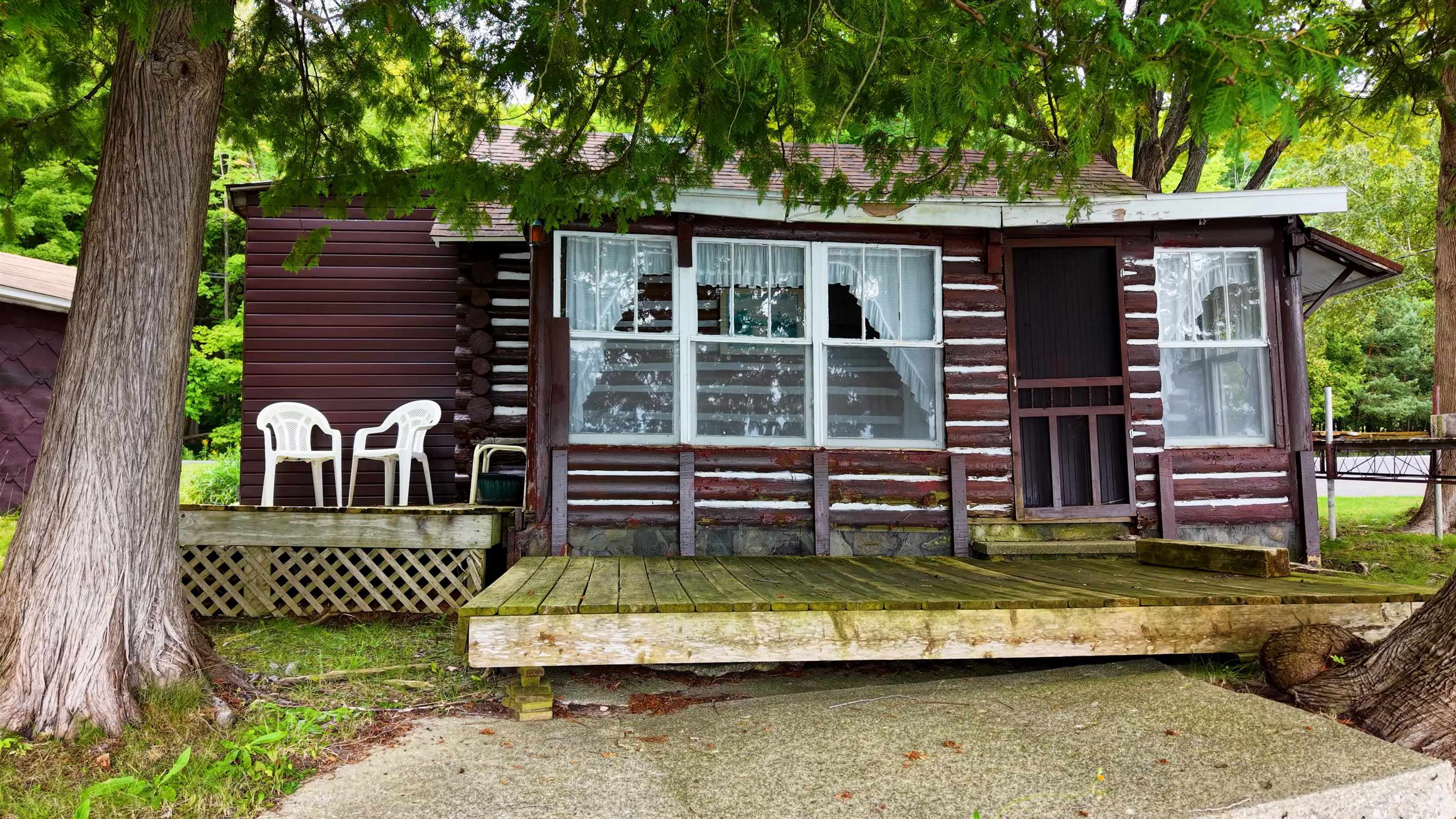 110 S Intermediate Lake Property Photo 20