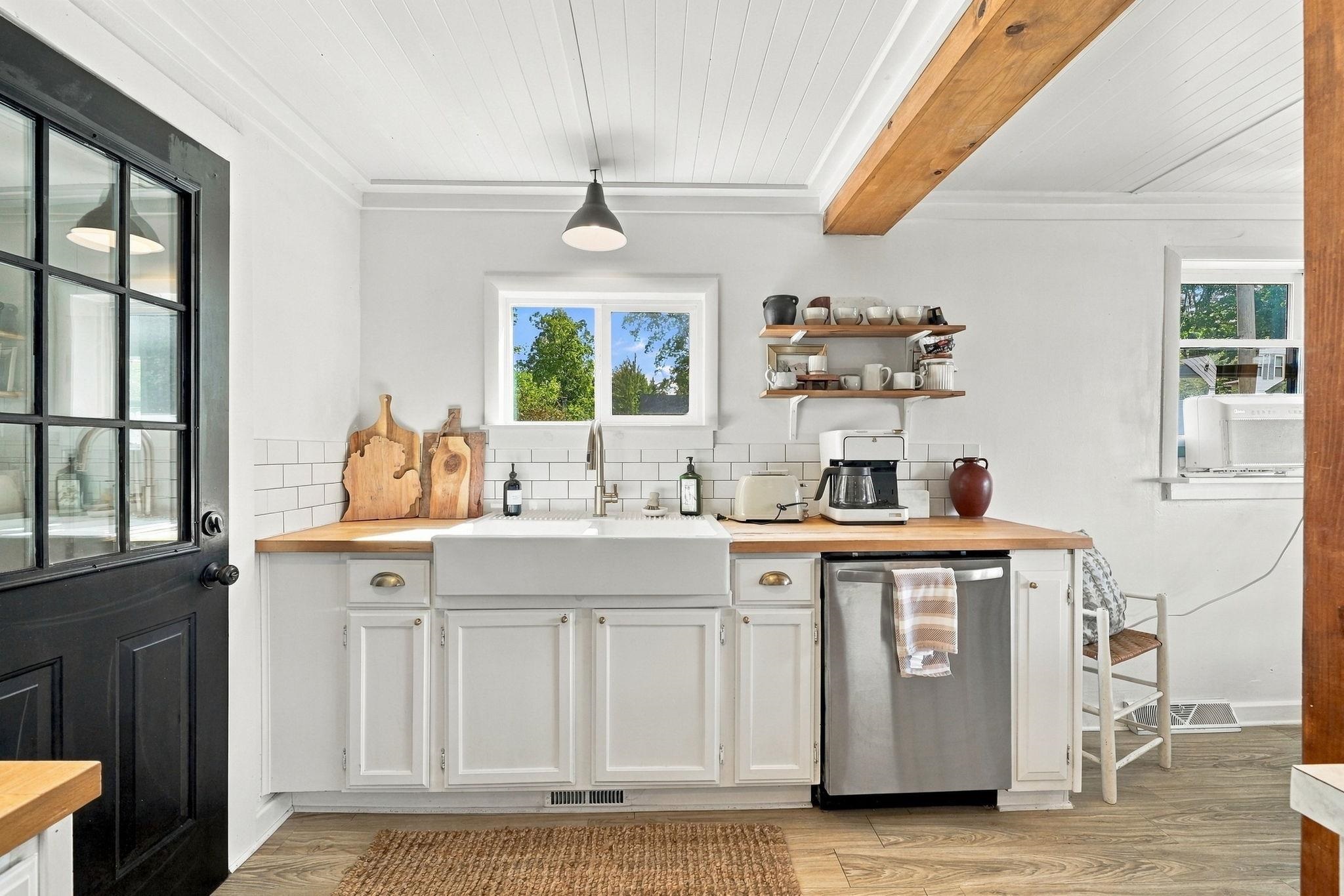 103 Court Street Property Photo 4