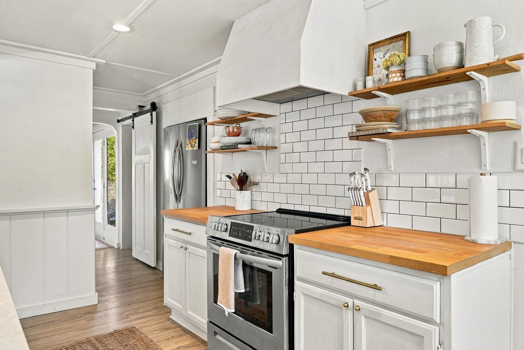 103 Court Street Property Photo 6