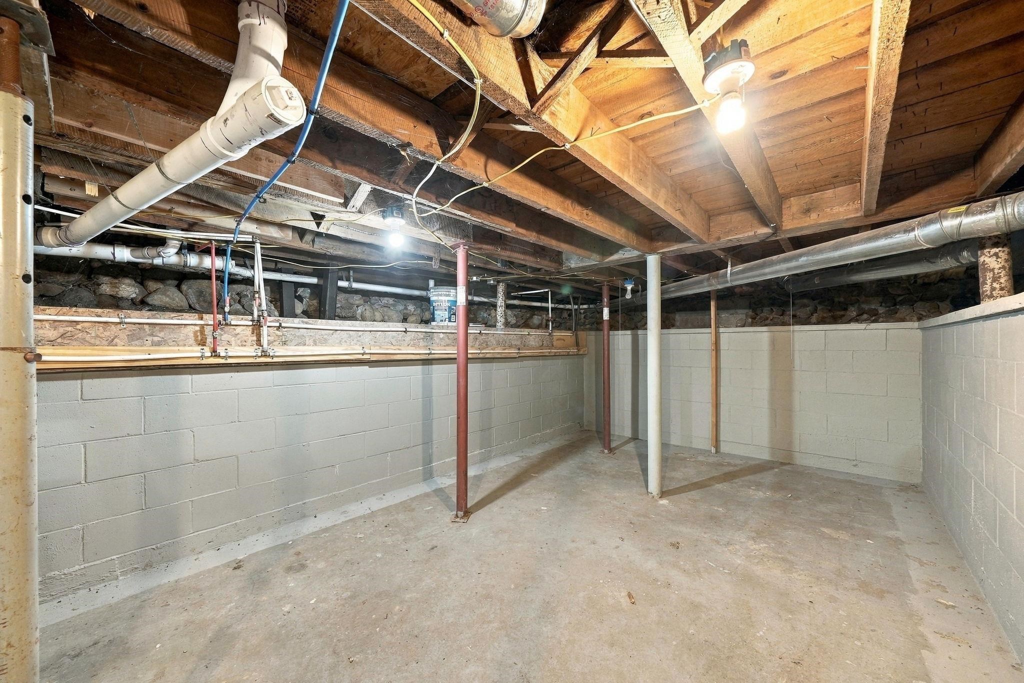 103 Court Street Property Photo 32