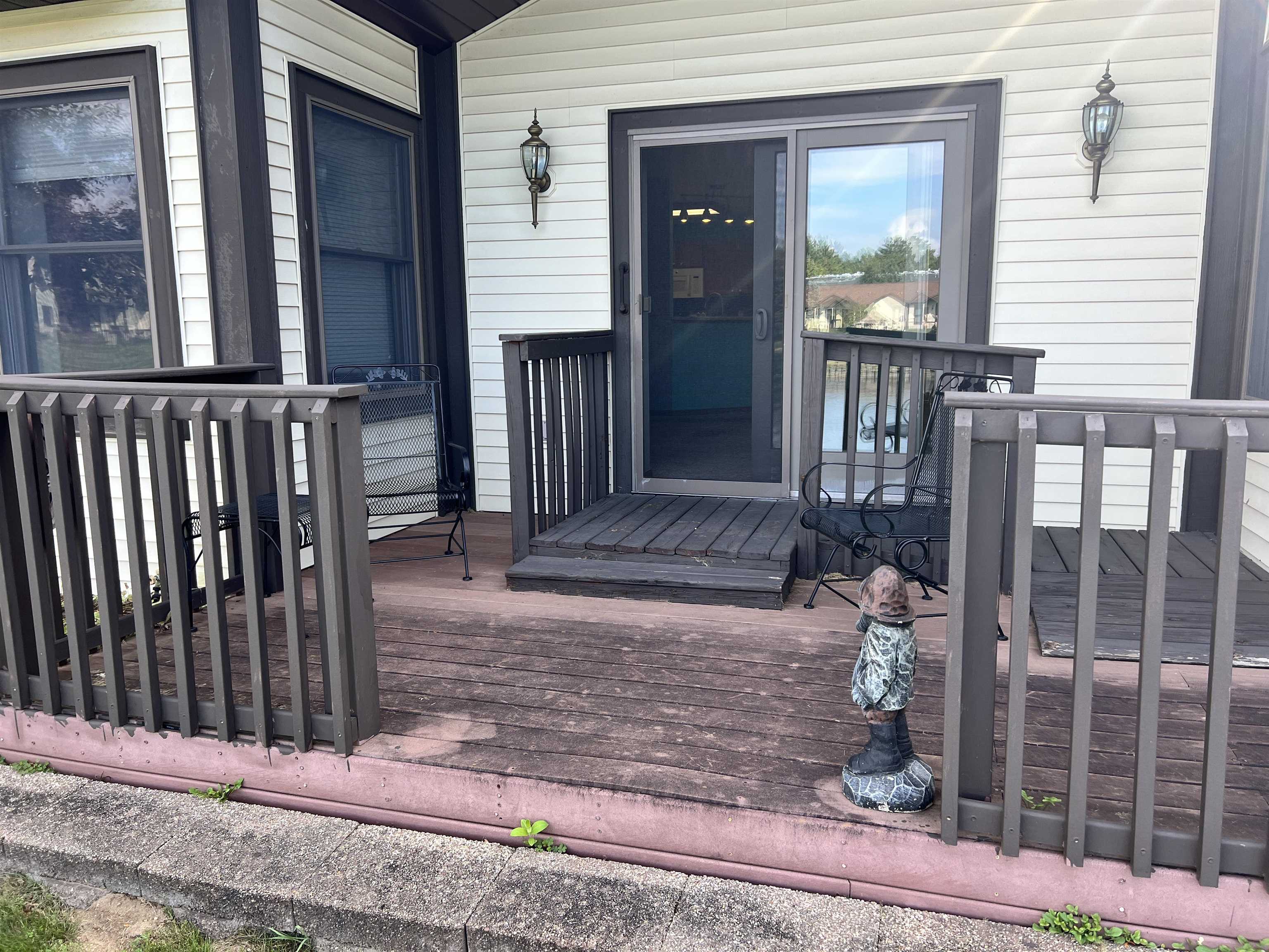 303 Wildwood Drive Property Photo 7