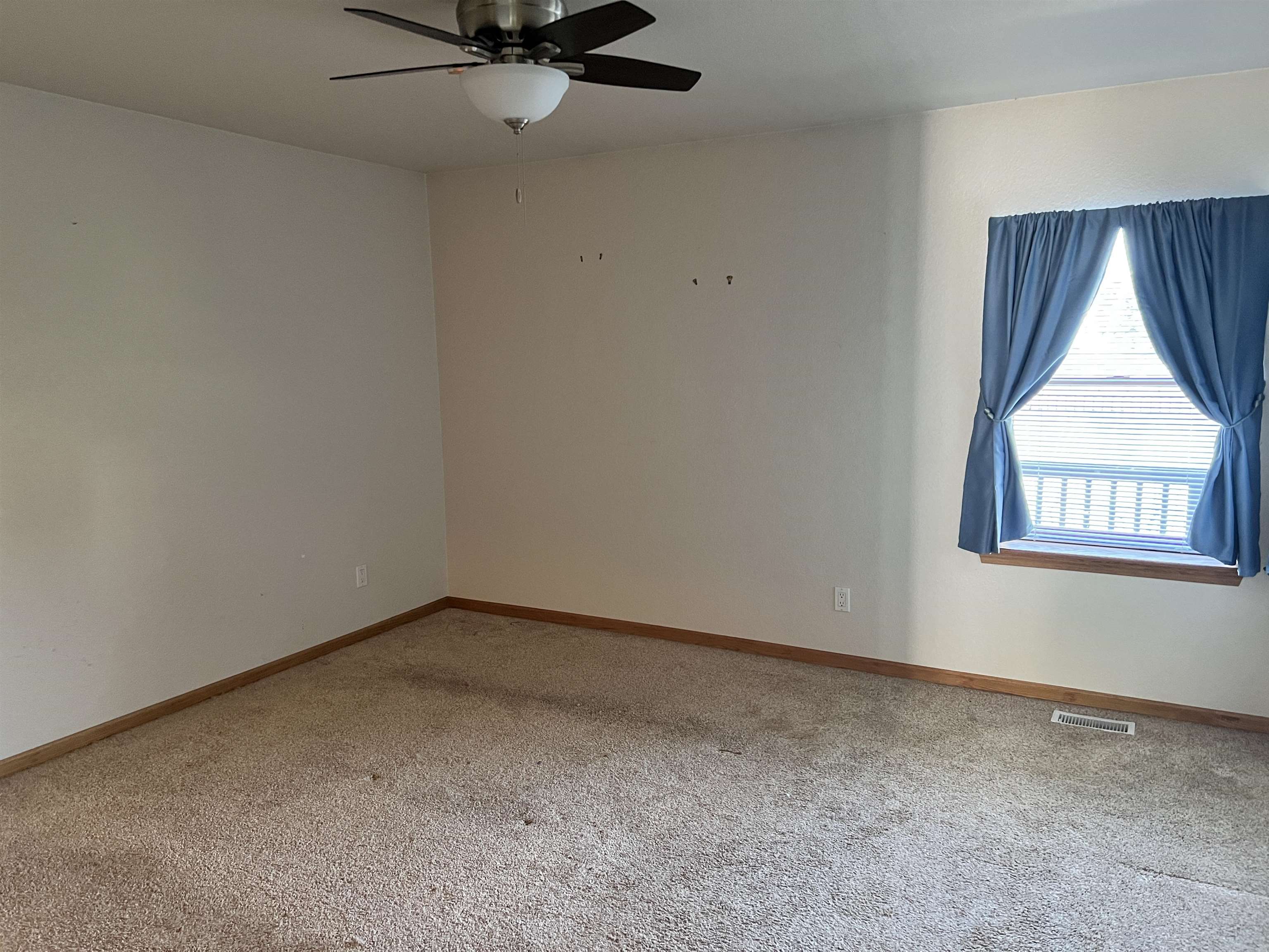 303 Wildwood Drive Property Photo 16
