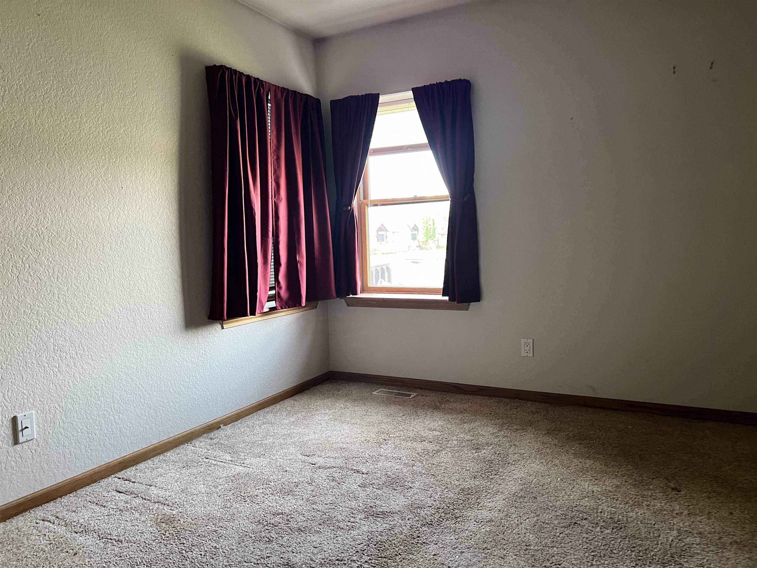 303 Wildwood Drive Property Photo 21