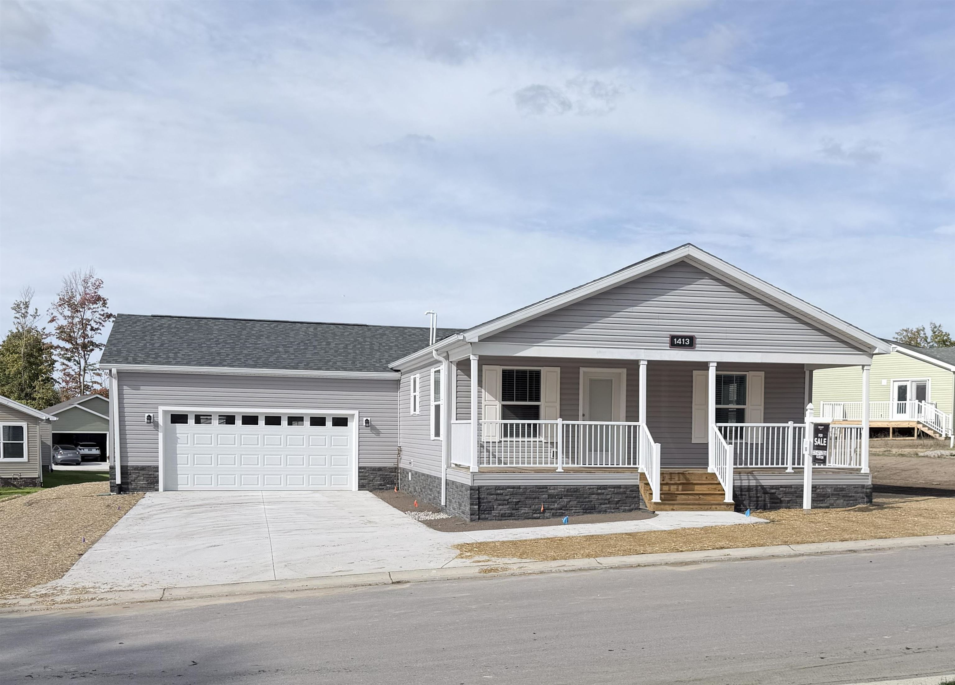 1413 New Horizons Trail Property Photo 1