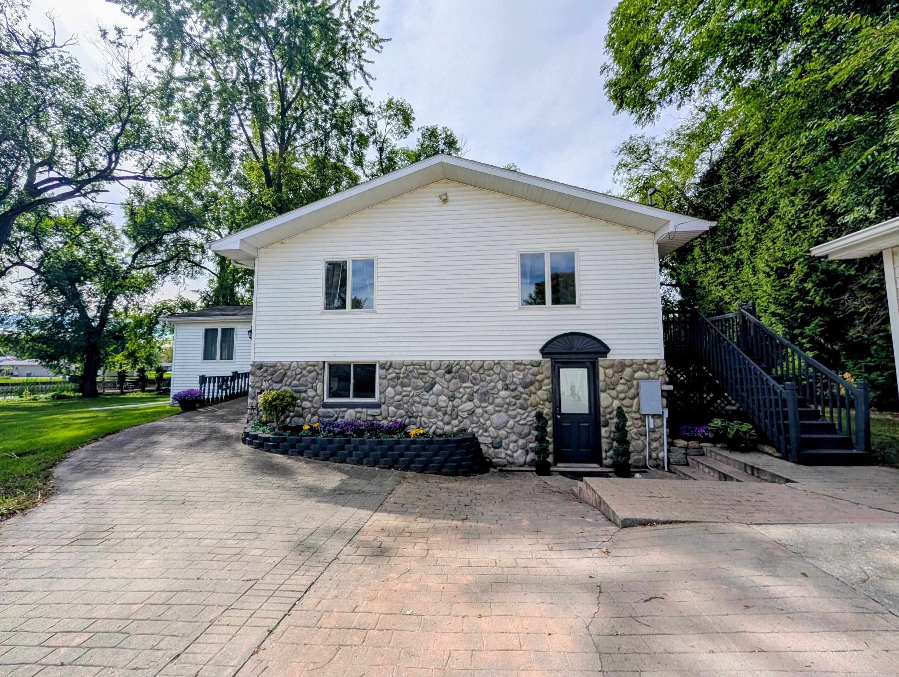 426 E Michigan Avenue Property Photo 43