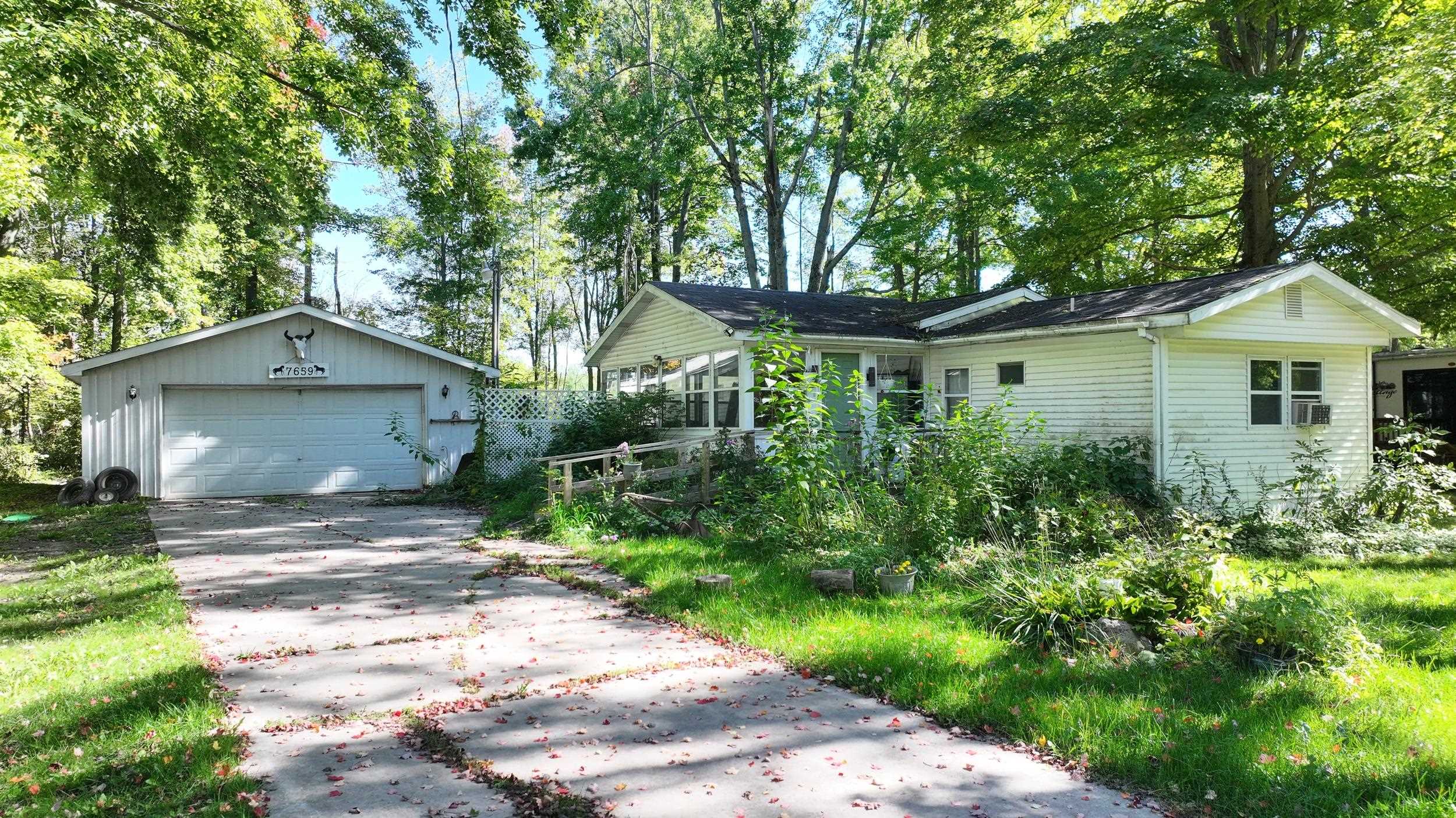 7659 Windoga Lake Drive Property Photo 1