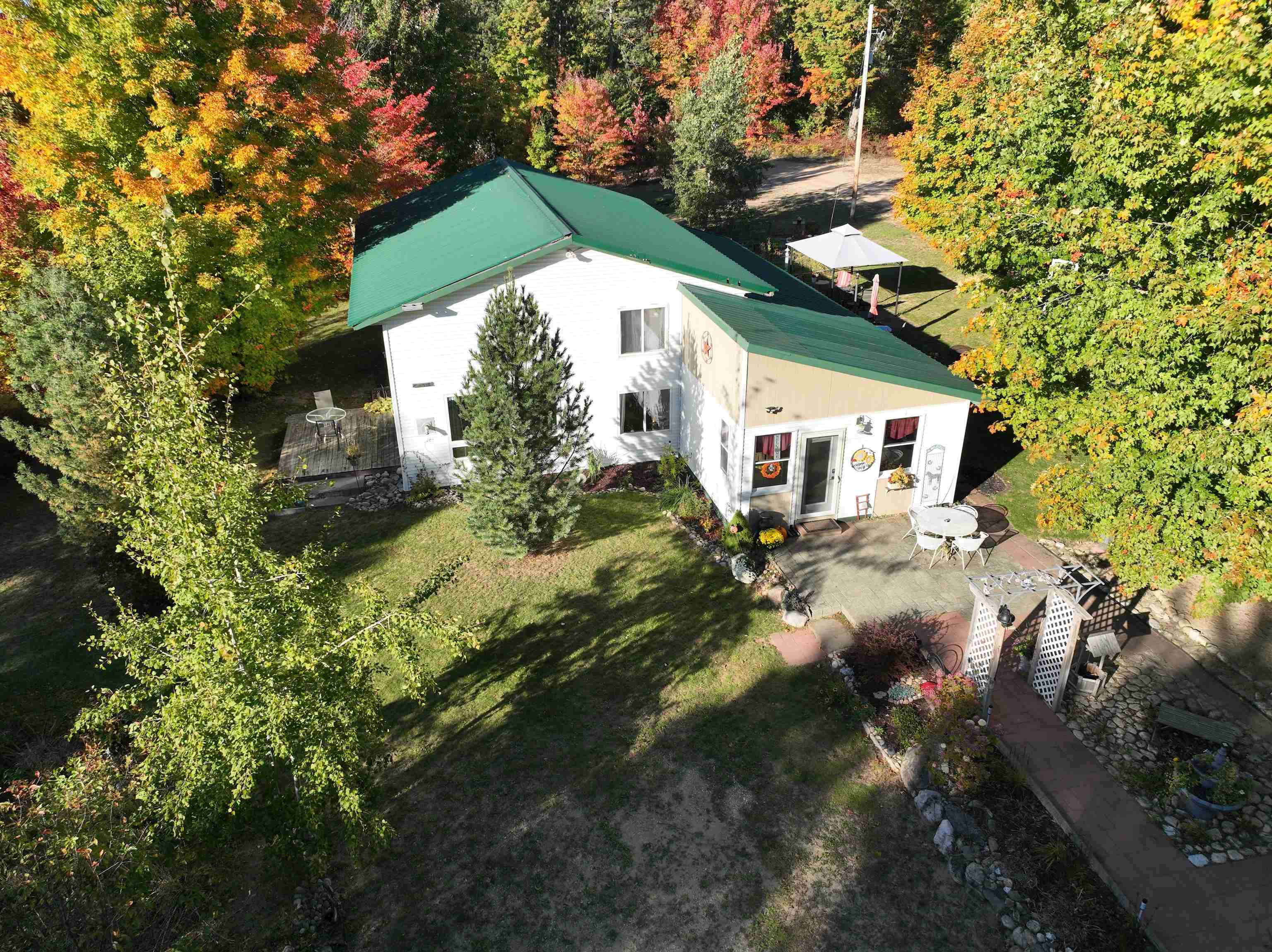 11443 Tope Lane Property Photo 4