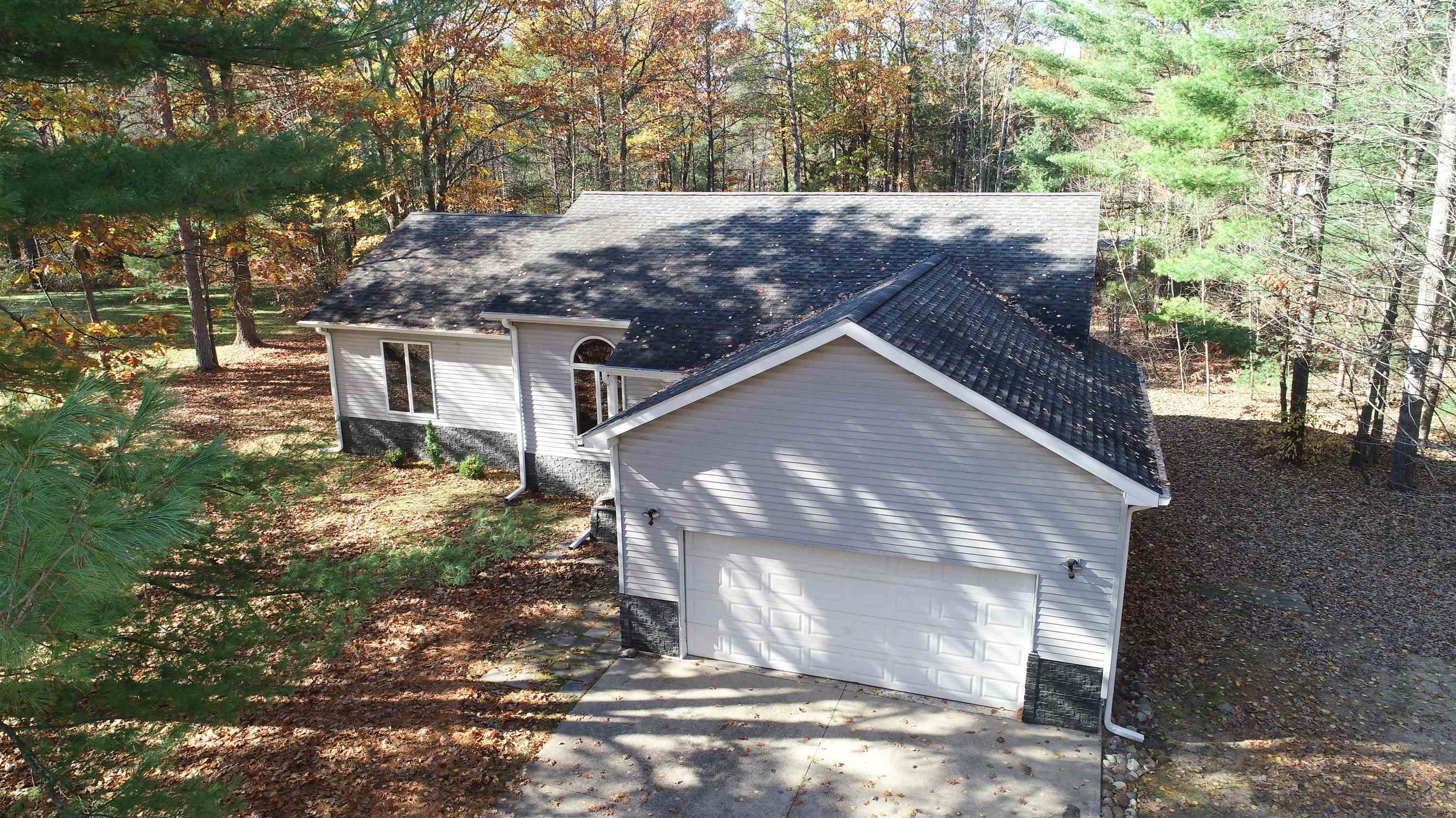 1965 Bunker Drive Ne Property Photo 1