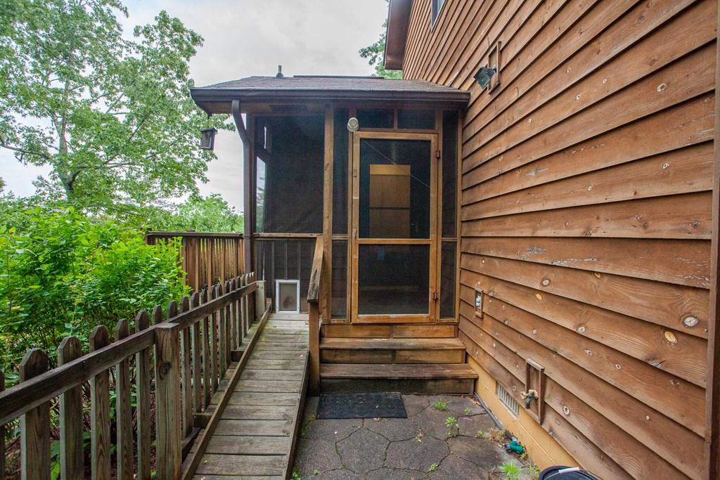 99 Bow Lane Property Photo 20