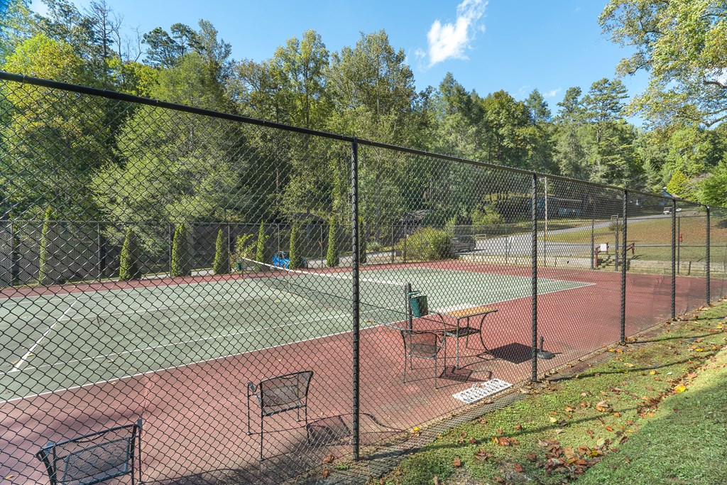 7 Whispering Pines Property Photo 6