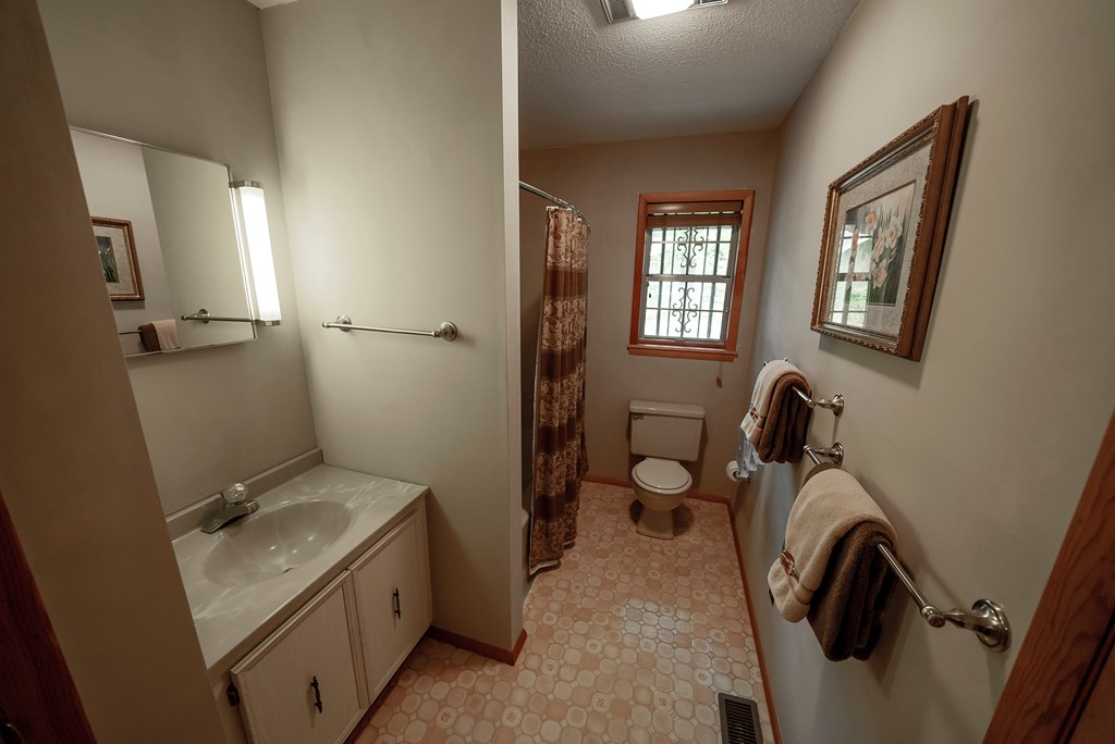 55 Avisco Property Photo 15