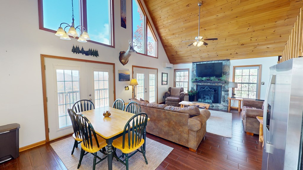 324 Azalea Ridge Property Photo 7