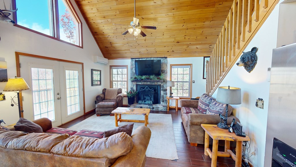 324 Azalea Ridge Property Photo 9