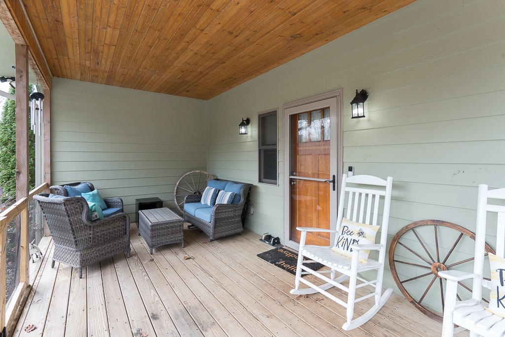 2257 Trout Cove Road Property Photo 12