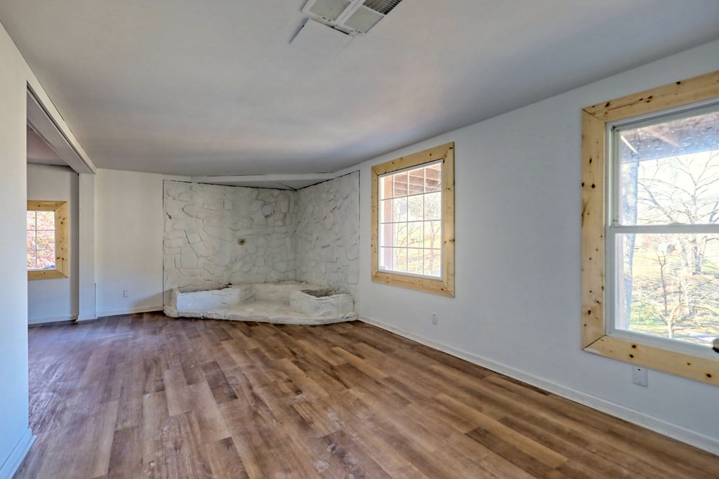 372 Peckerwood Rd Property Photo 25