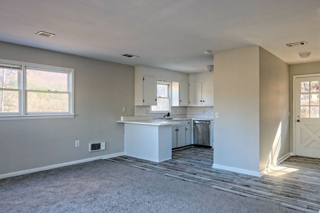 372 Peckerwood Rd Property Photo 48