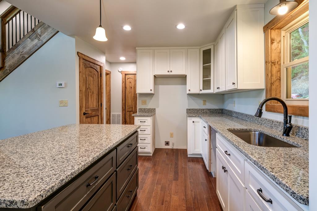 215 Brasstown Heights Lane Property Photo 10