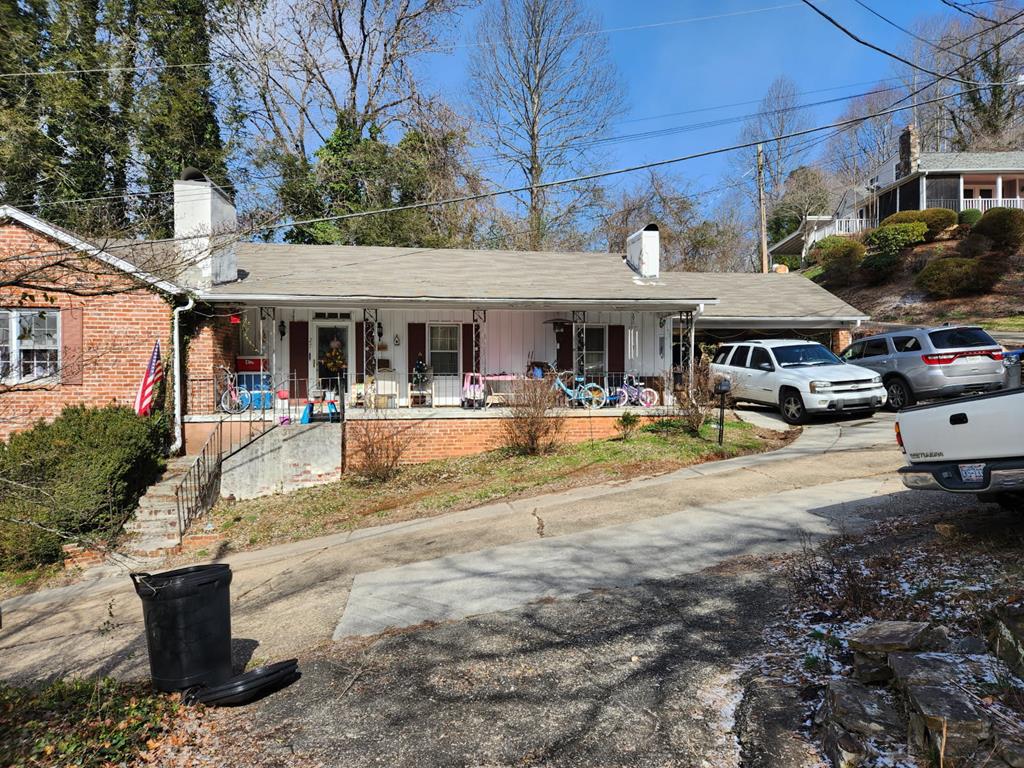 27 Bayless St Property Photo