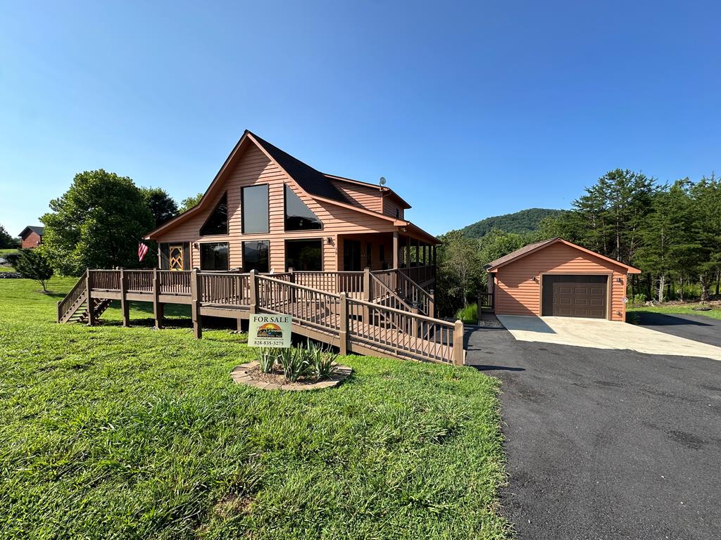 15 Stillwood Trail Property Photo 1