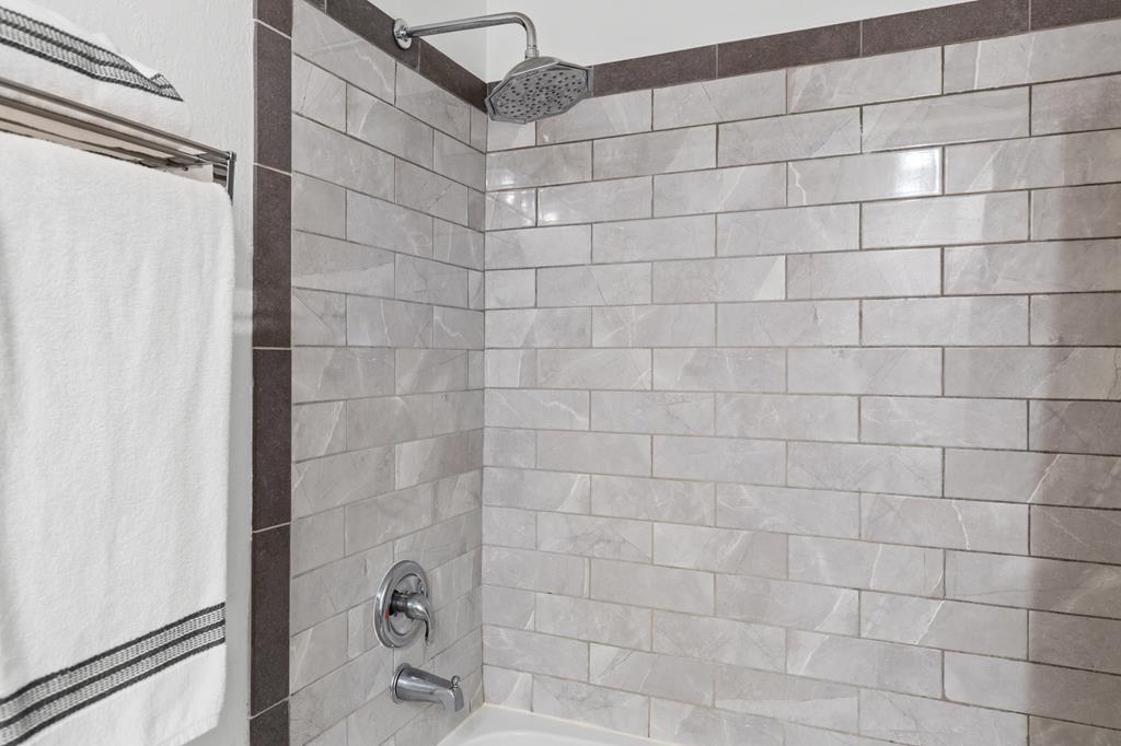 15 Stillwood Trail Property Photo 34