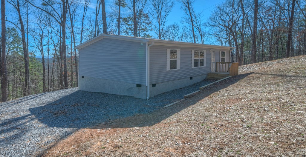 179 Fawn Ln Property Photo 2