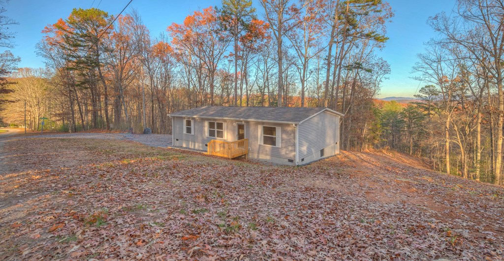179 Fawn Ln Property Photo 6