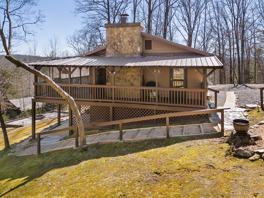 146 Lake Overlook Drive Property Photo 3