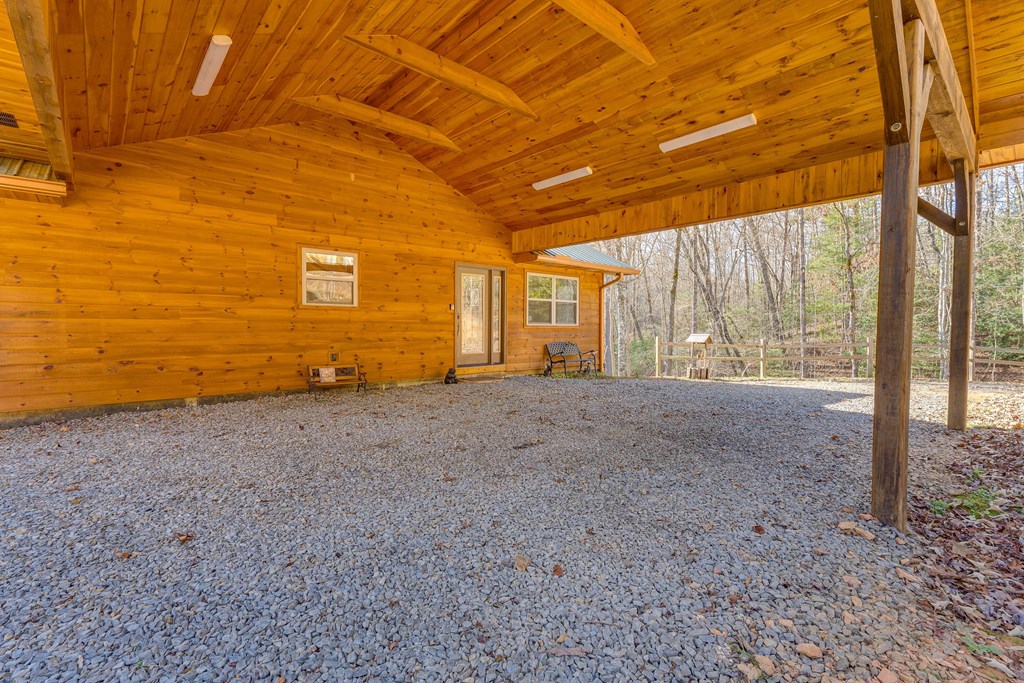 1101 Tarheel Dr Property Photo 4