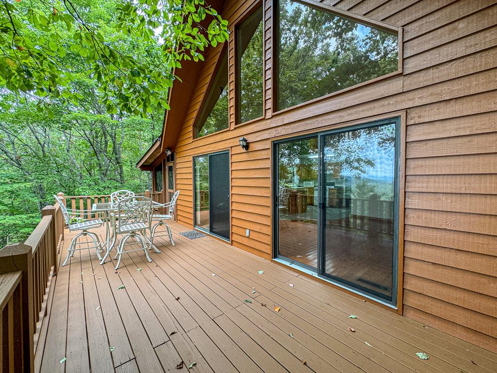425 Boyd Ridge Drive Property Photo 1