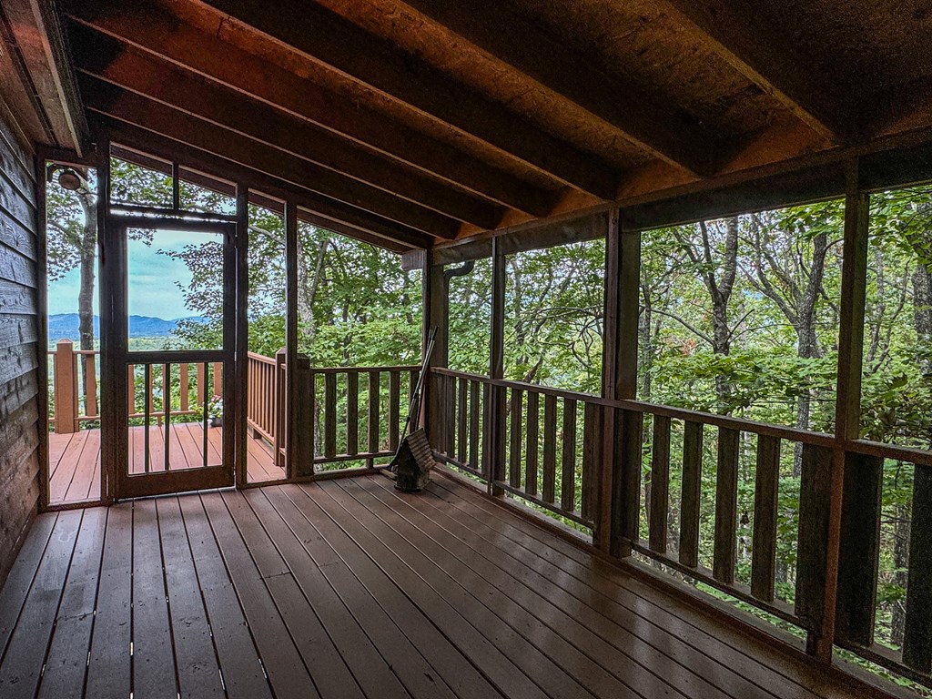 425 Boyd Ridge Drive Property Photo 22