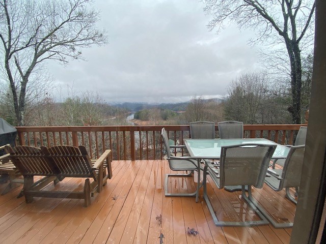 125 Ridgewood Dr Property Photo 3