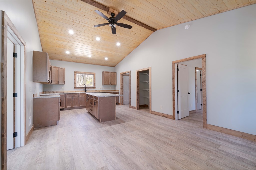 2361 Dickey Rd. Property Photo 10
