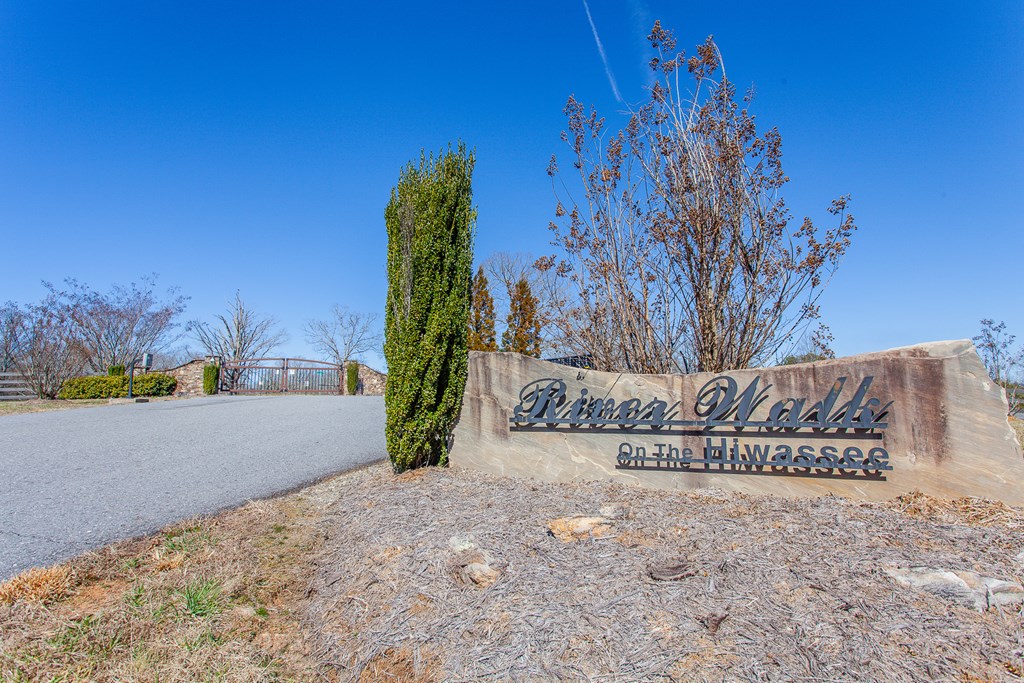 1095 Harshaw Farm Drive Property Photo 66