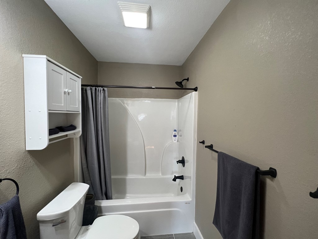 8 Lazy Bear Trail Property Photo 13