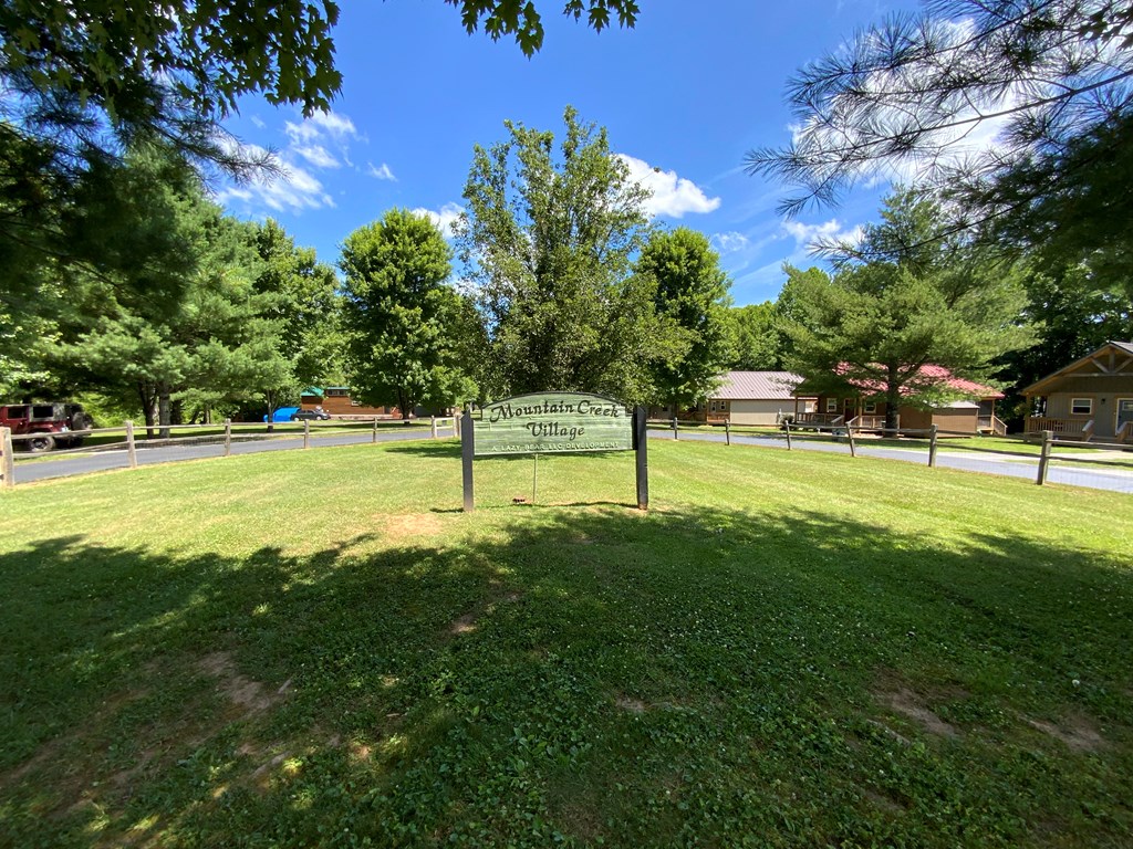 8 Lazy Bear Trail Property Photo 22