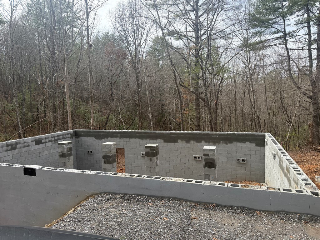 427 Martins Creek Ridge Rd. Property Photo 3