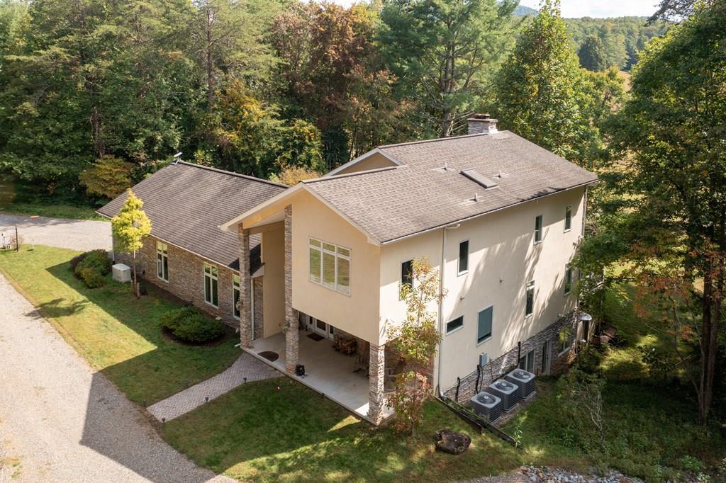 5981 Candy Mountain Road Property Photo 1