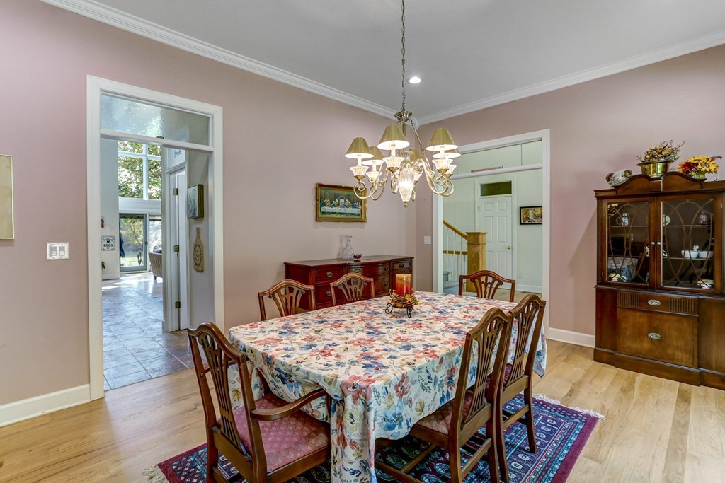 5981 Candy Mountain Road Property Photo 11