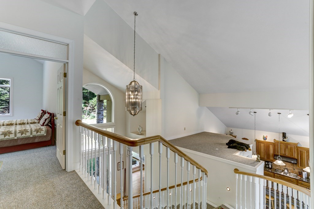5981 Candy Mountain Road Property Photo 16