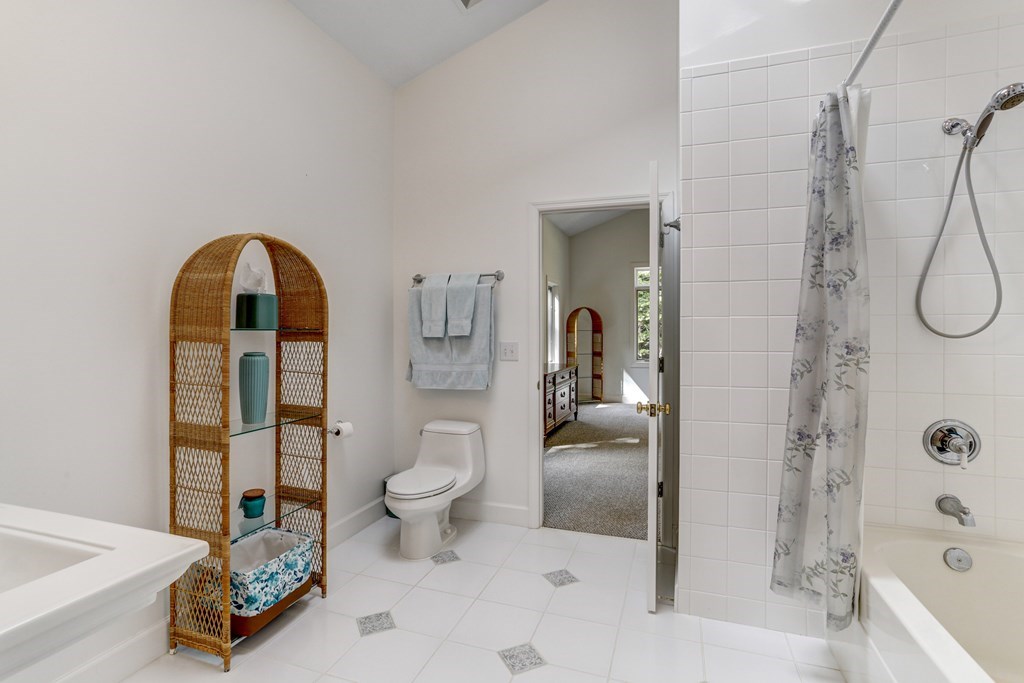 5981 Candy Mountain Road Property Photo 21