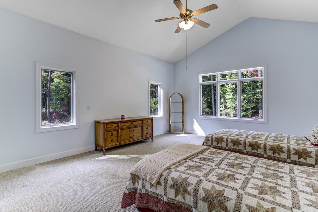5981 Candy Mountain Road Property Photo 22
