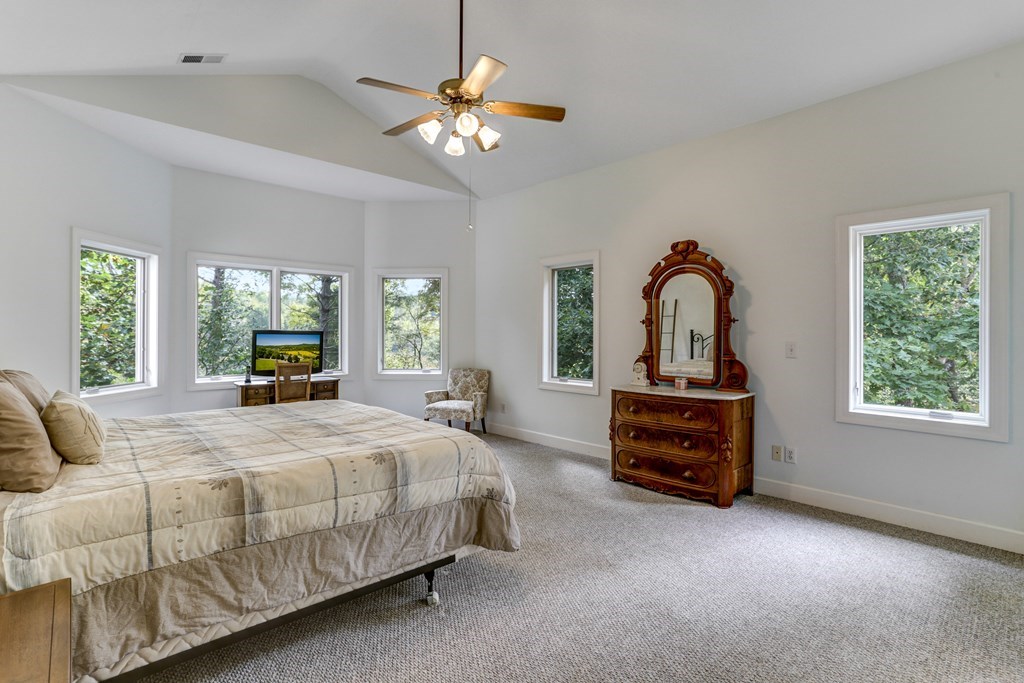5981 Candy Mountain Road Property Photo 24