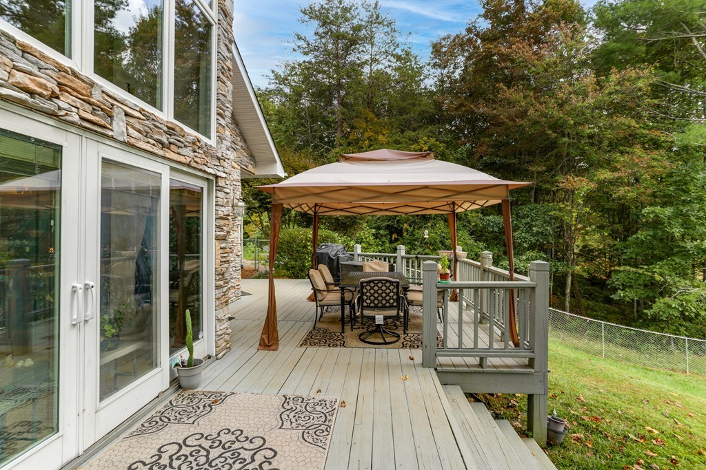 5981 Candy Mountain Road Property Photo 33