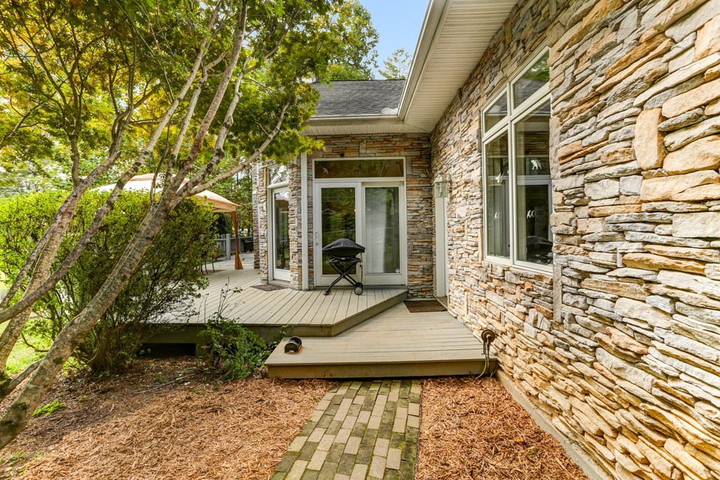 5981 Candy Mountain Road Property Photo 47