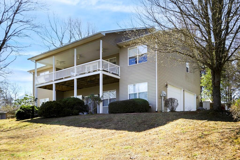 2097 Woodlake Lane Property Photo 1