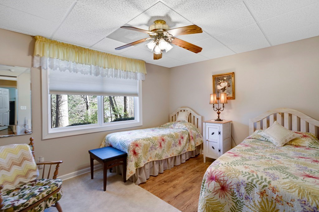 2097 Woodlake Lane Property Photo 10