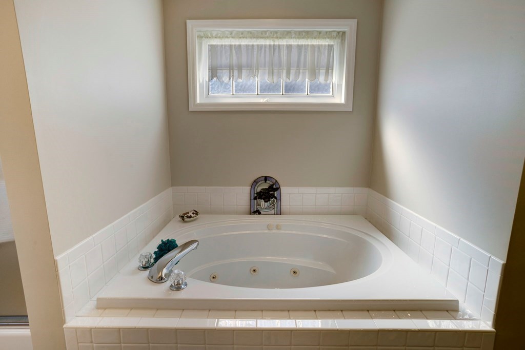 2097 Woodlake Lane Property Photo 21
