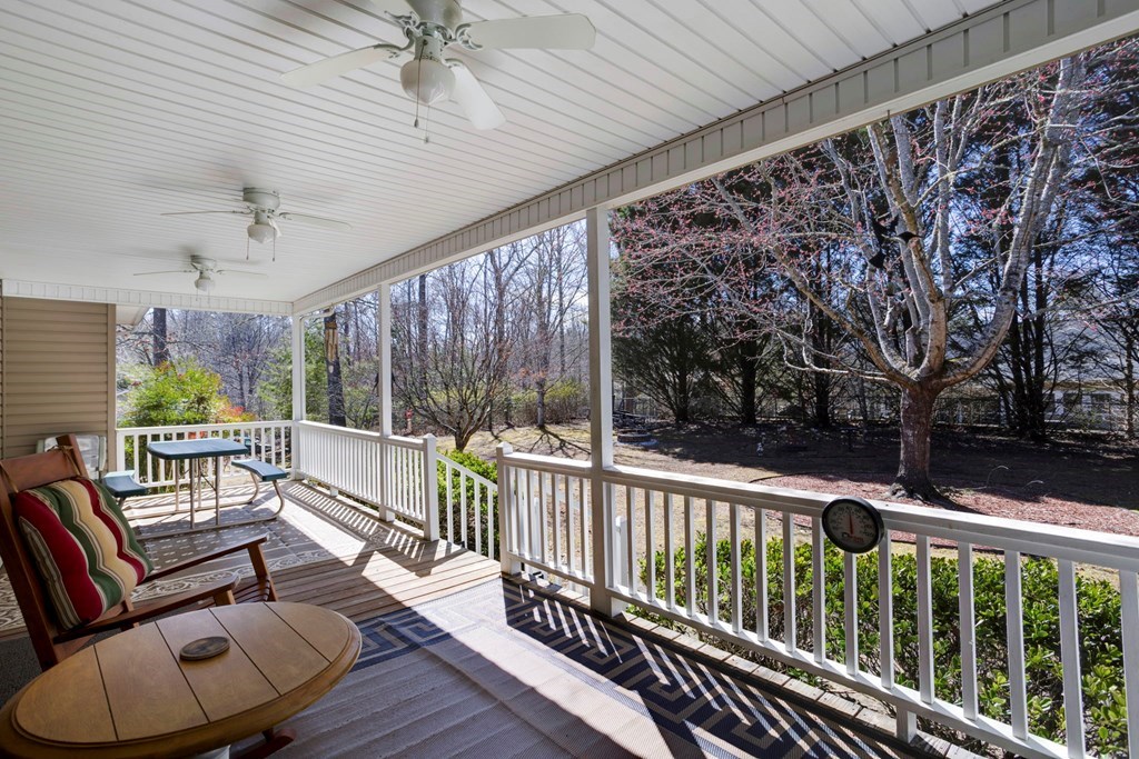2097 Woodlake Lane Property Photo 24